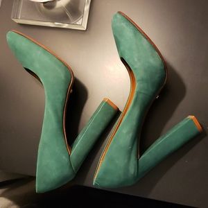 SCHUTZ green suede pumps *SOLD OUT* size 8  MADE IN BRAZIL